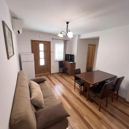 Palme Appartement Funtana